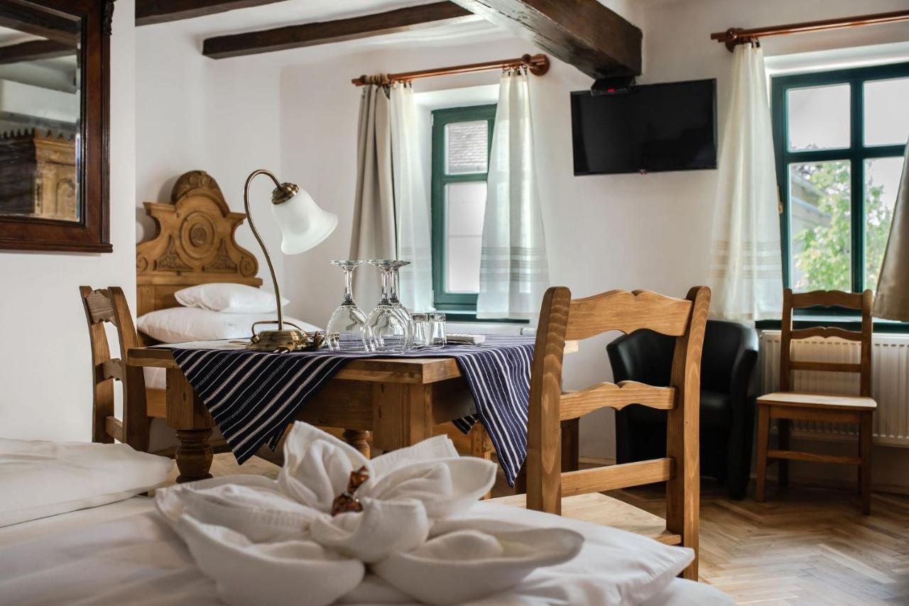 Szent Gellert Borhaz Es Vendegfogado Bed & Breakfast Mako Bagian luar foto