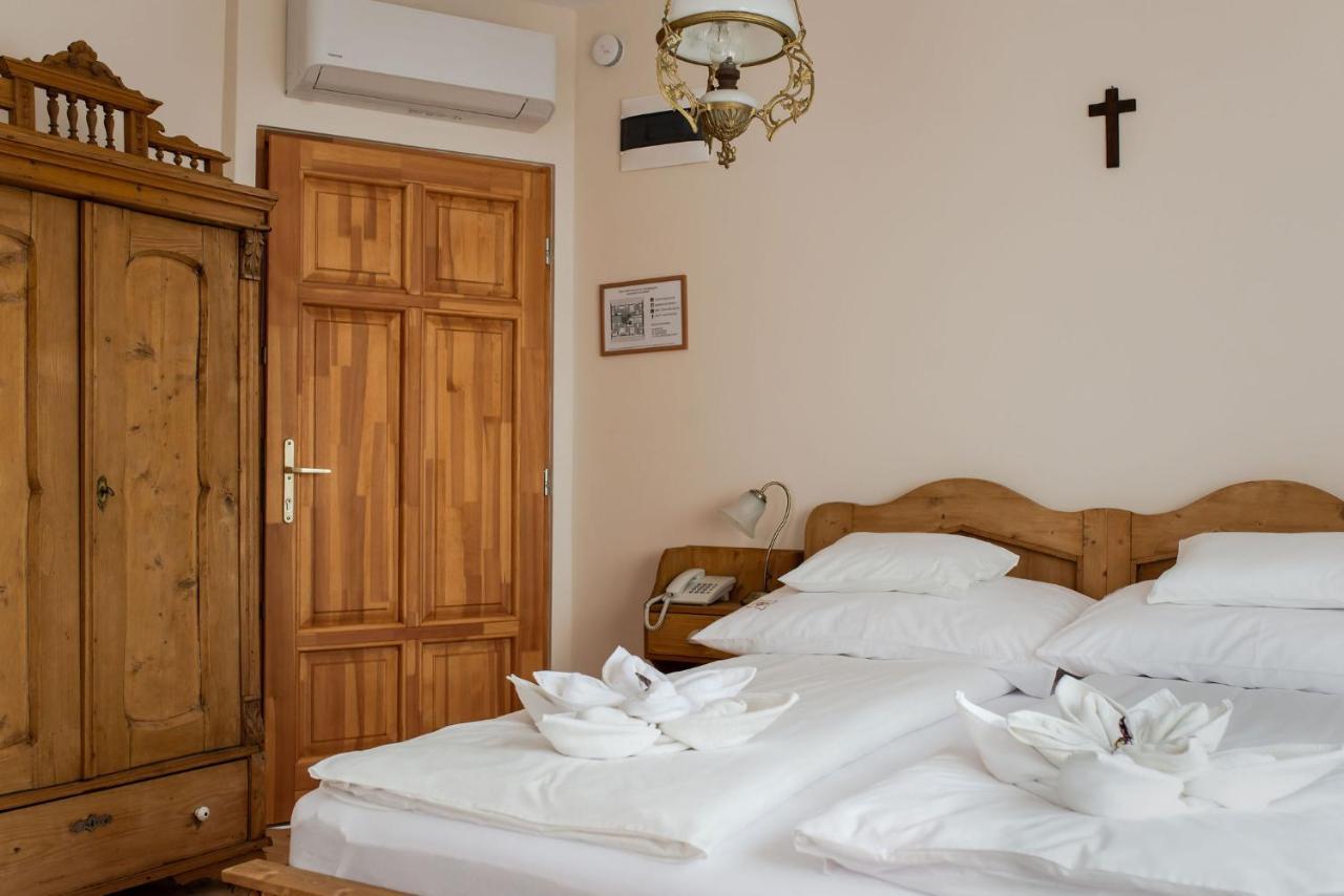 Szent Gellert Borhaz Es Vendegfogado Bed & Breakfast Mako Bagian luar foto